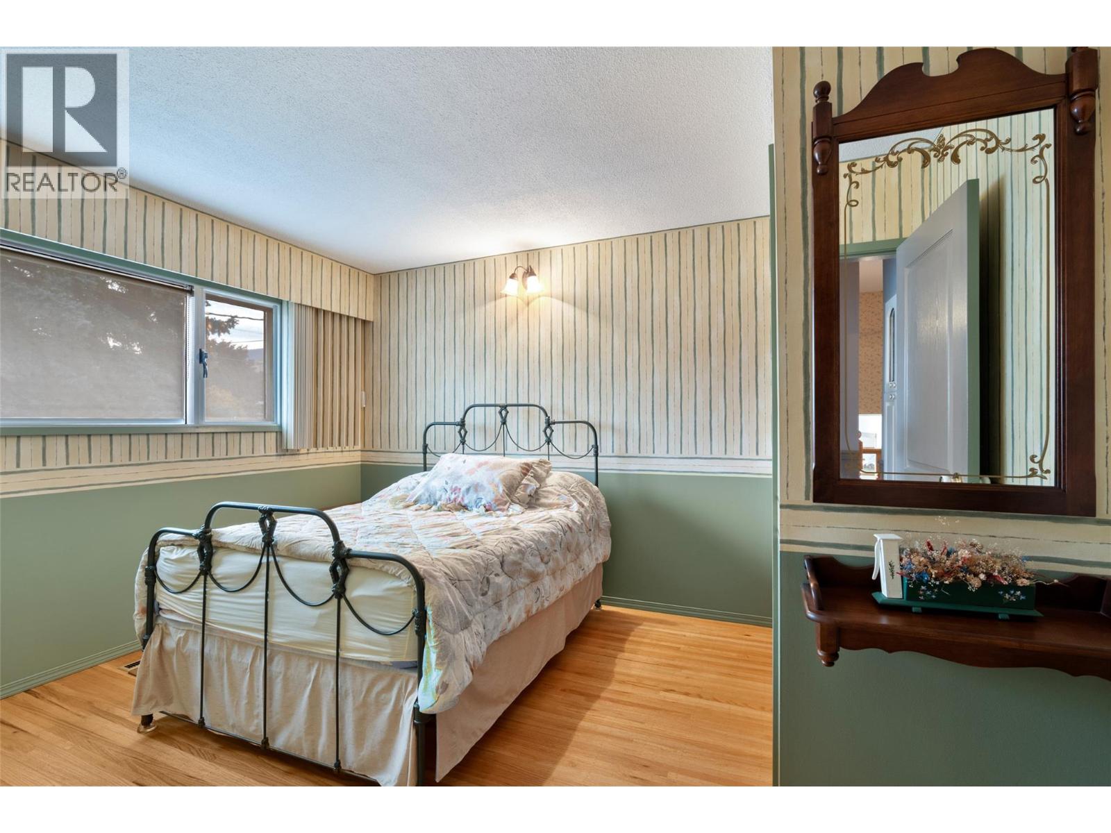 190 Vicars Road - 13