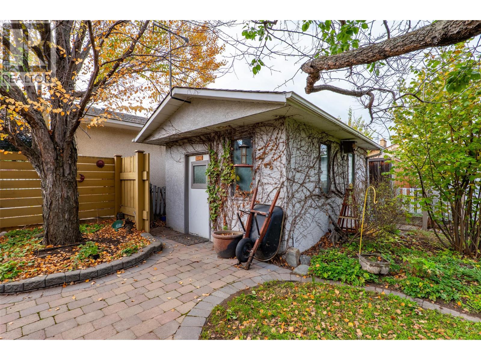 190 Vicars Road - 29