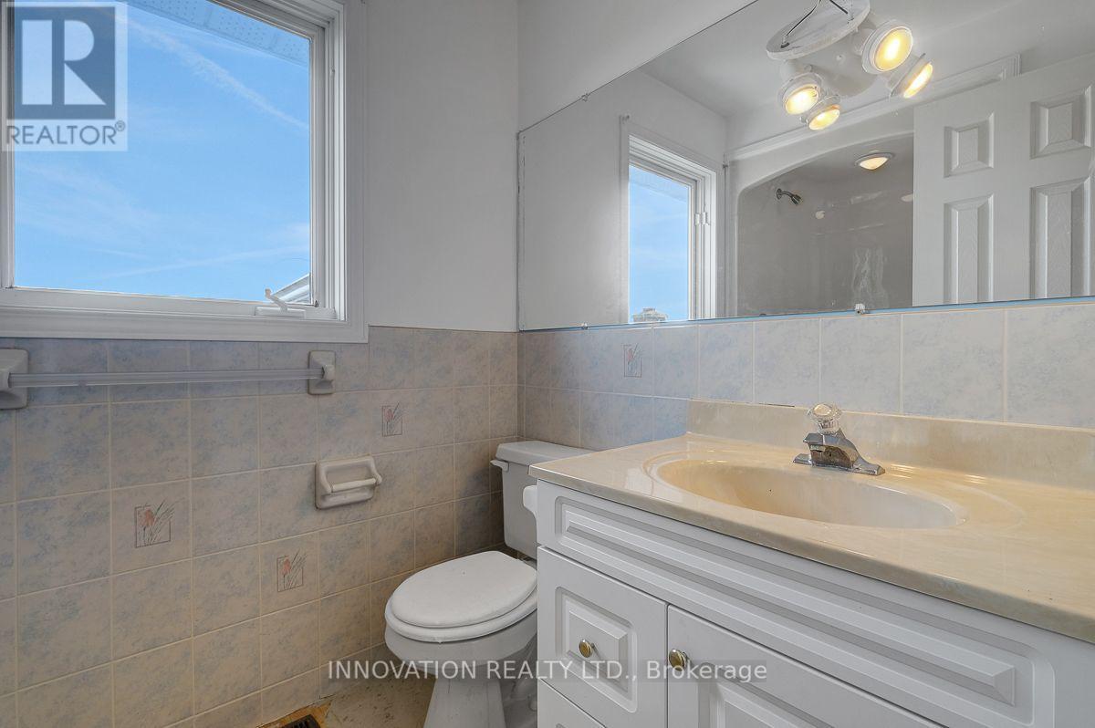 456 Gladstone Street — photo 26