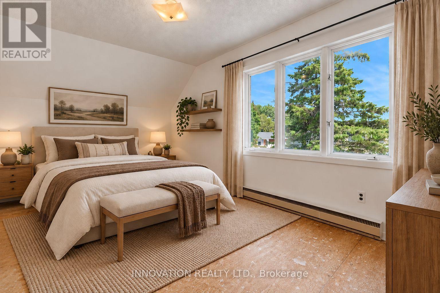 456 Gladstone Street — photo 31