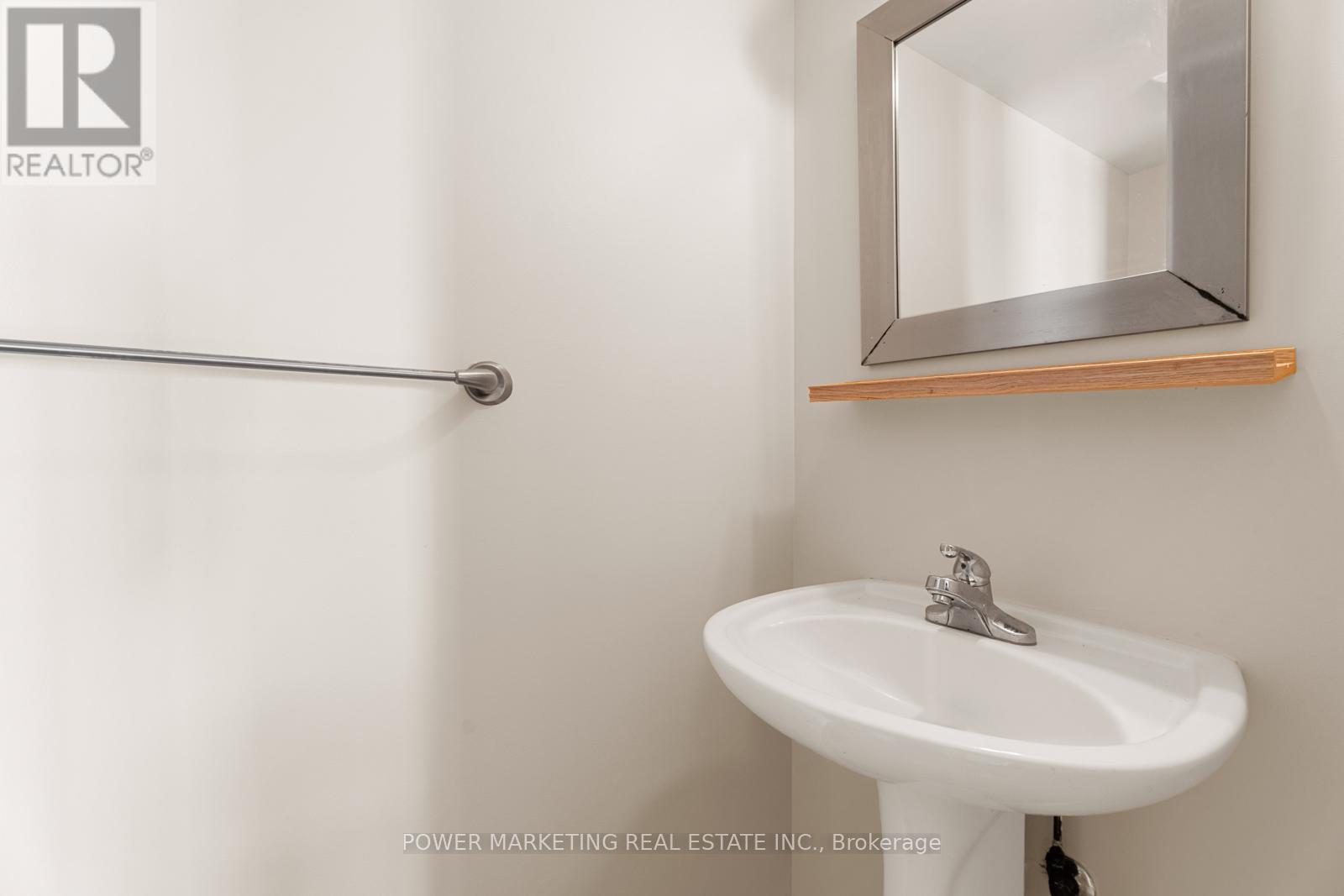 1701 Blohm Drive — photo 12