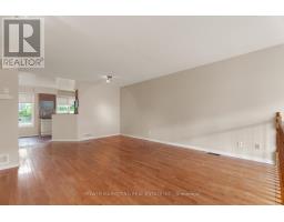 Living room - 10 - 1701 Blohm Drive, Ottawa, ON K1G6N6 Photo 6