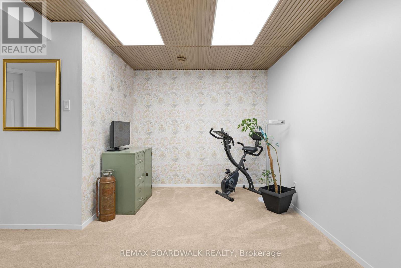3 Moresby Drive — photo 35