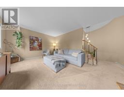 3 Moresby Drive, Ottawa, ON K2M2A2 Photo 20