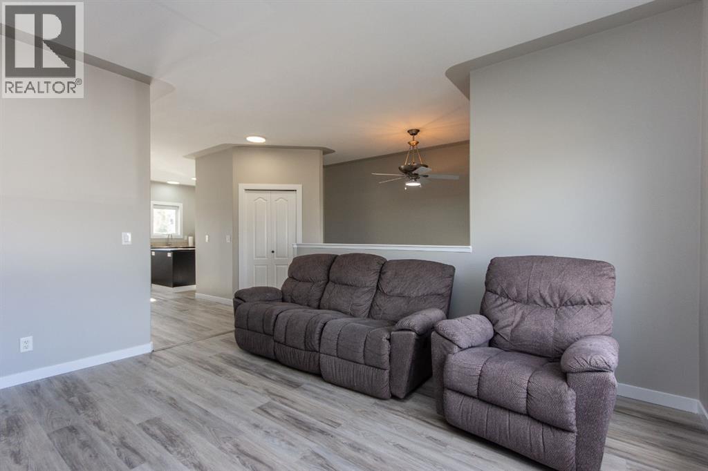 Listing photo – 55 Viscount Drive, Red Deer