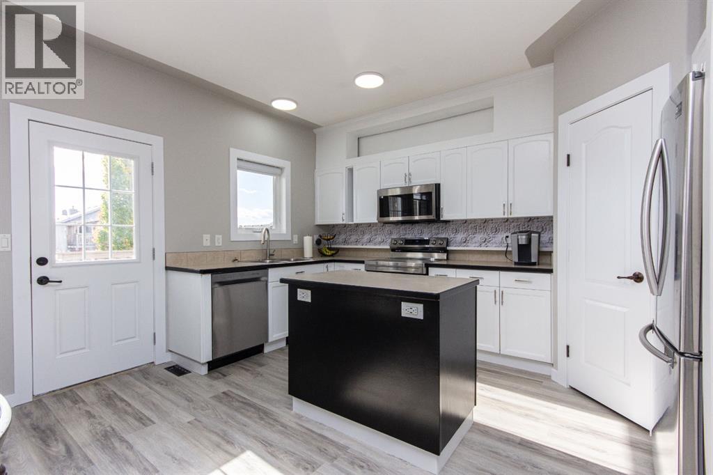 Listing photo – 55 Viscount Drive, Red Deer