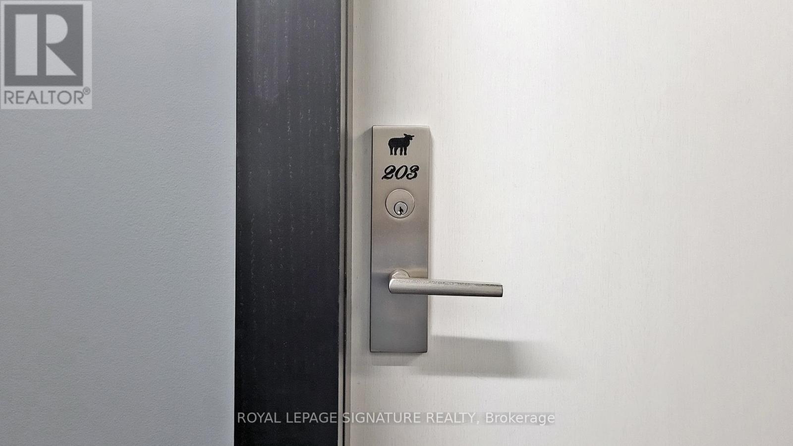 39 Brant Street — photo 10