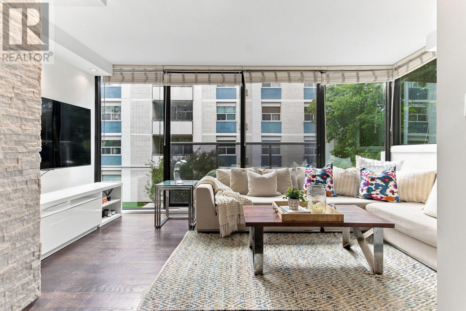 203- 70 Montclair Avenue, Toronto, ON photo 12