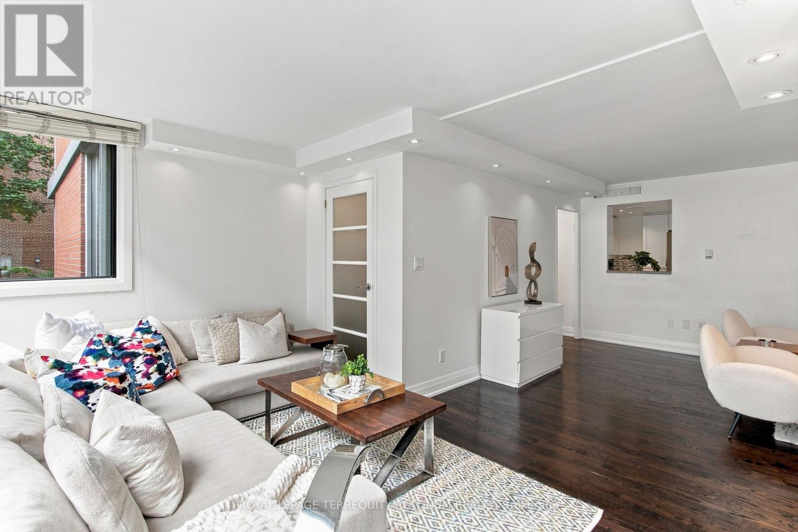 203- 70 Montclair Avenue, Toronto, ON photo 14