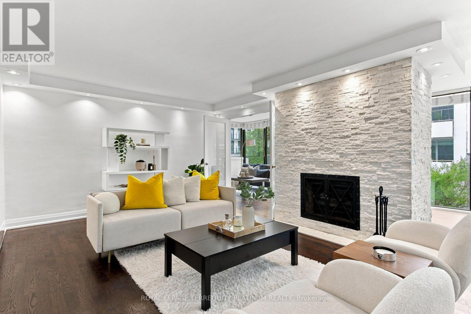 203- 70 Montclair Avenue, Toronto, ON photo 9