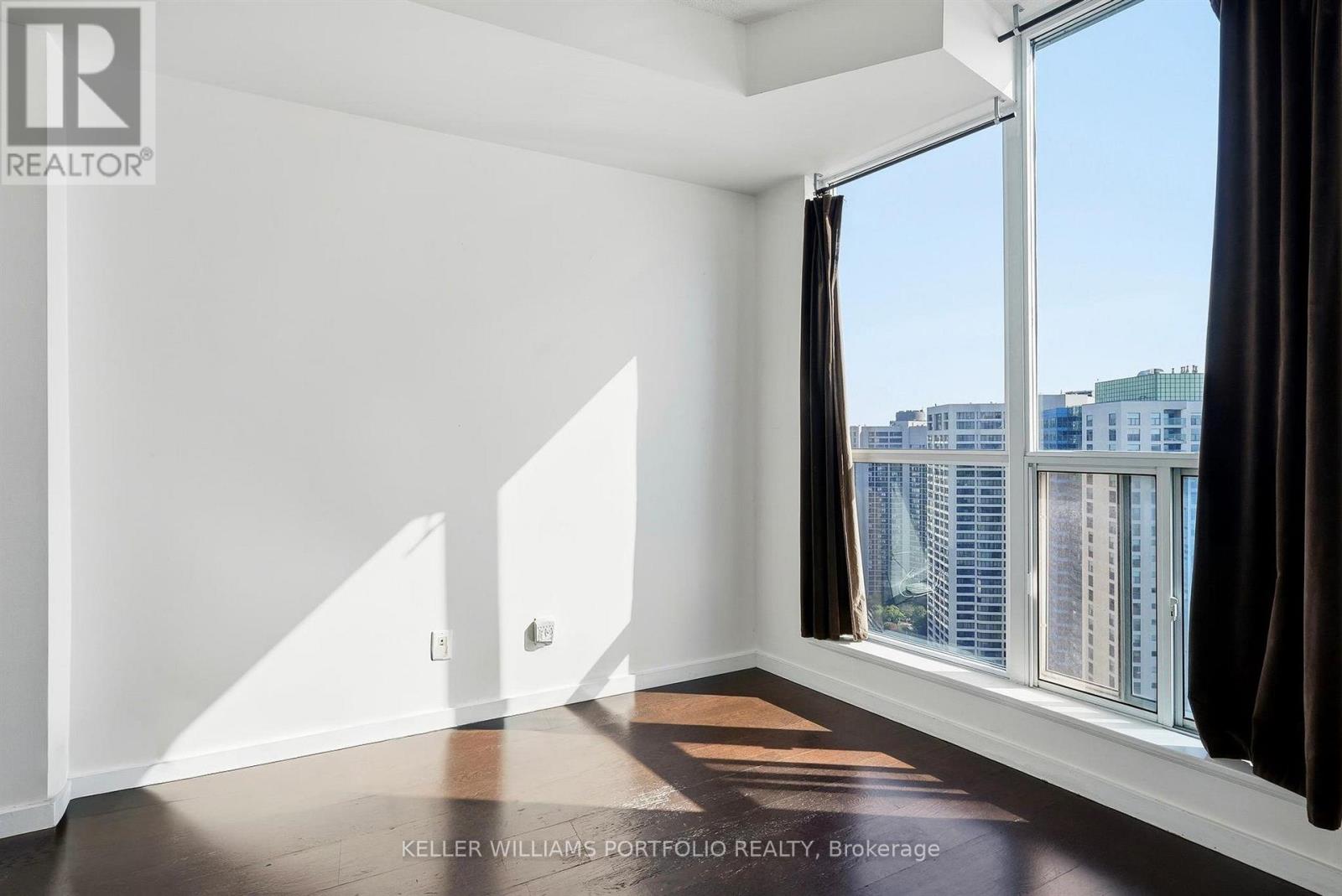 208 Queens Quay West — photo 30
