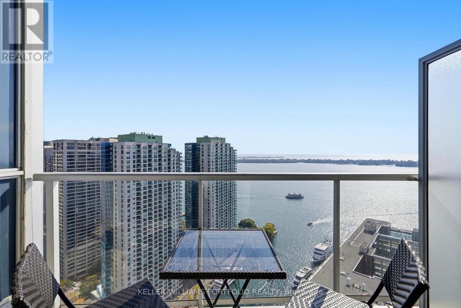 208 Queens Quay West — photo 38