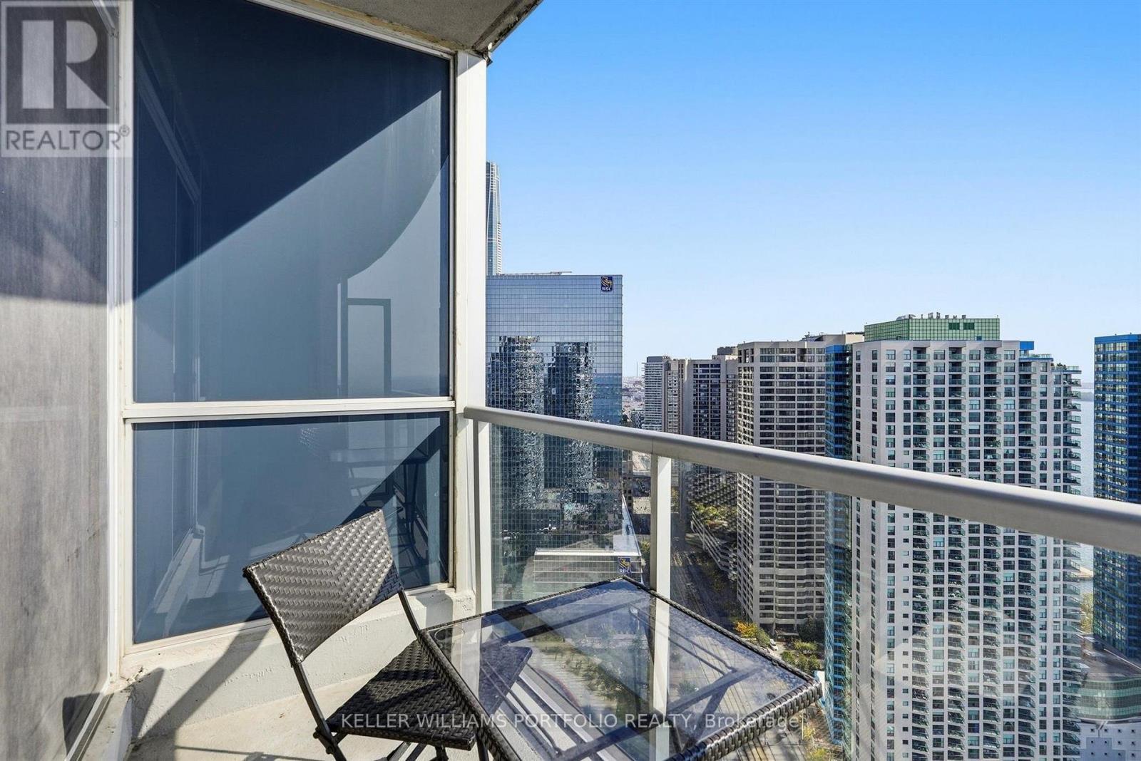 208 Queens Quay West — photo 40