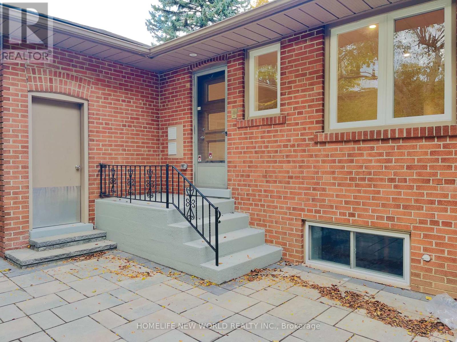 14 Rollscourt Drive — photo 42