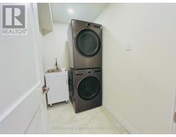 14 Rollscourt Drive, Toronto, ON M2L1X5 Photo 40