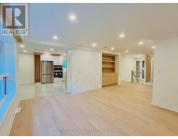 14 Rollscourt Drive, Toronto, ON M2L1X5 Photo 7