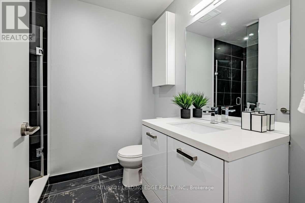 608 Richmond Street West — photo 11