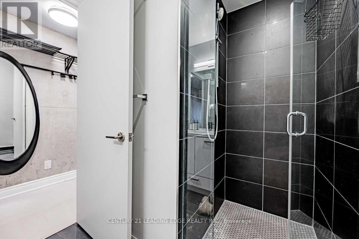 608 Richmond Street West — photo 12