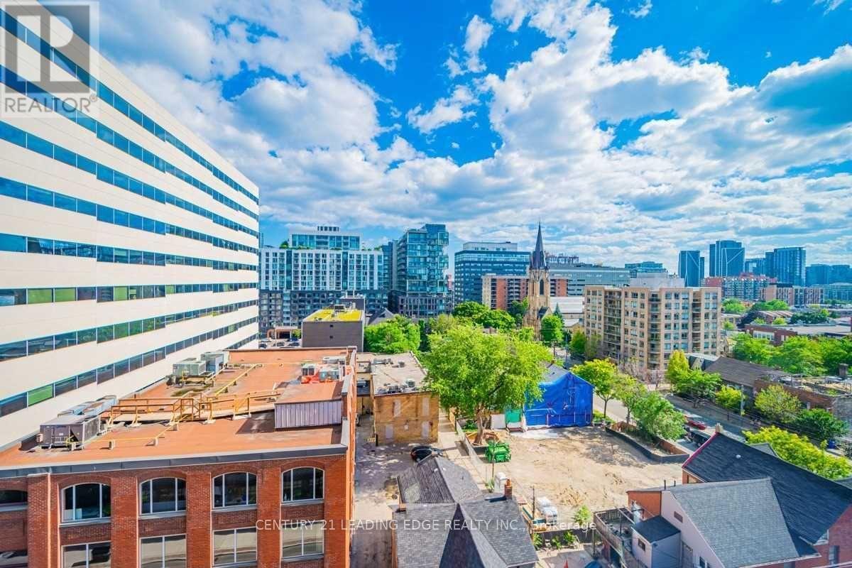 608 Richmond Street West — photo 15