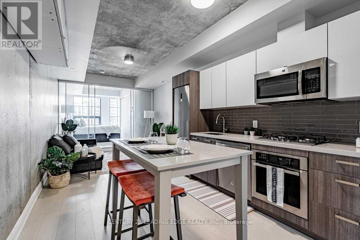 608 Richmond Street West — photo 4