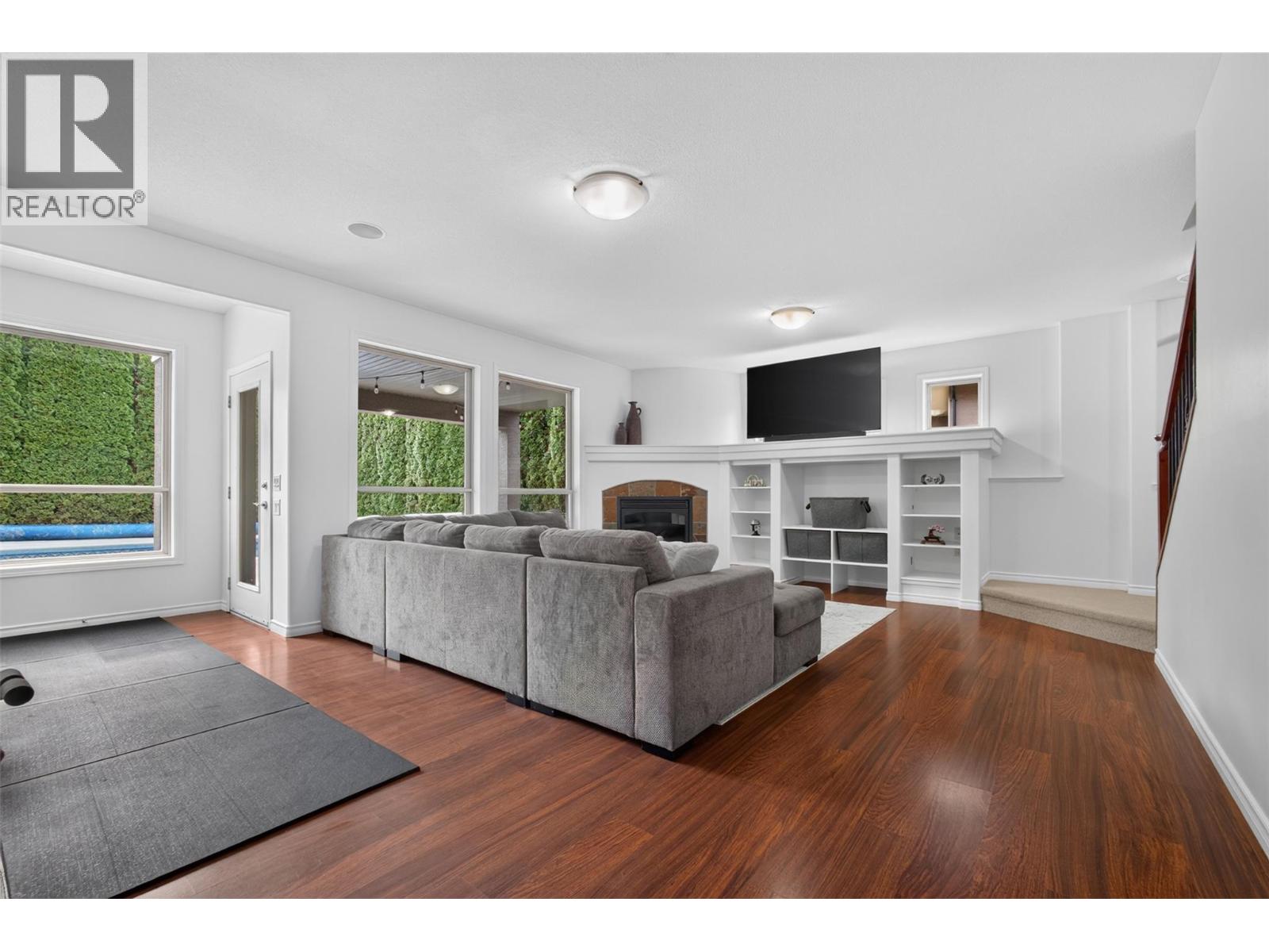  2512 Selkirk Drive, Kelowna