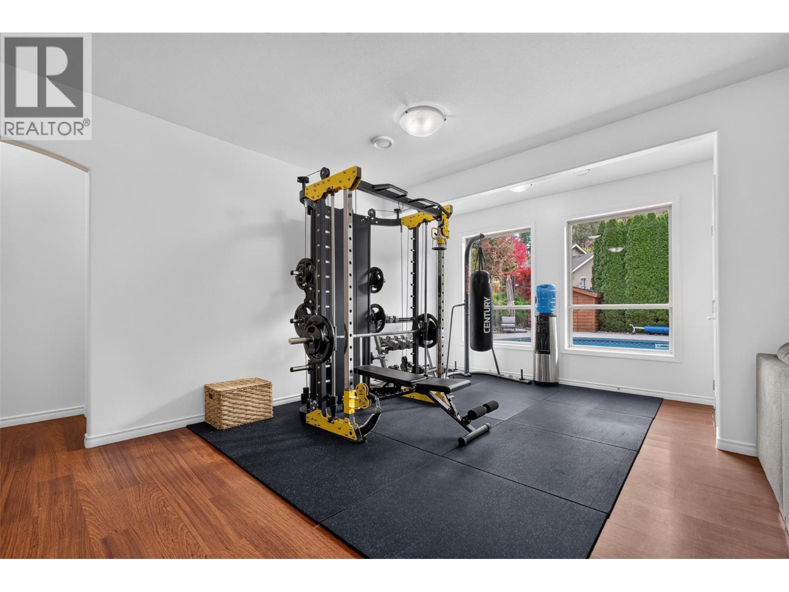  2512 Selkirk Drive, Kelowna