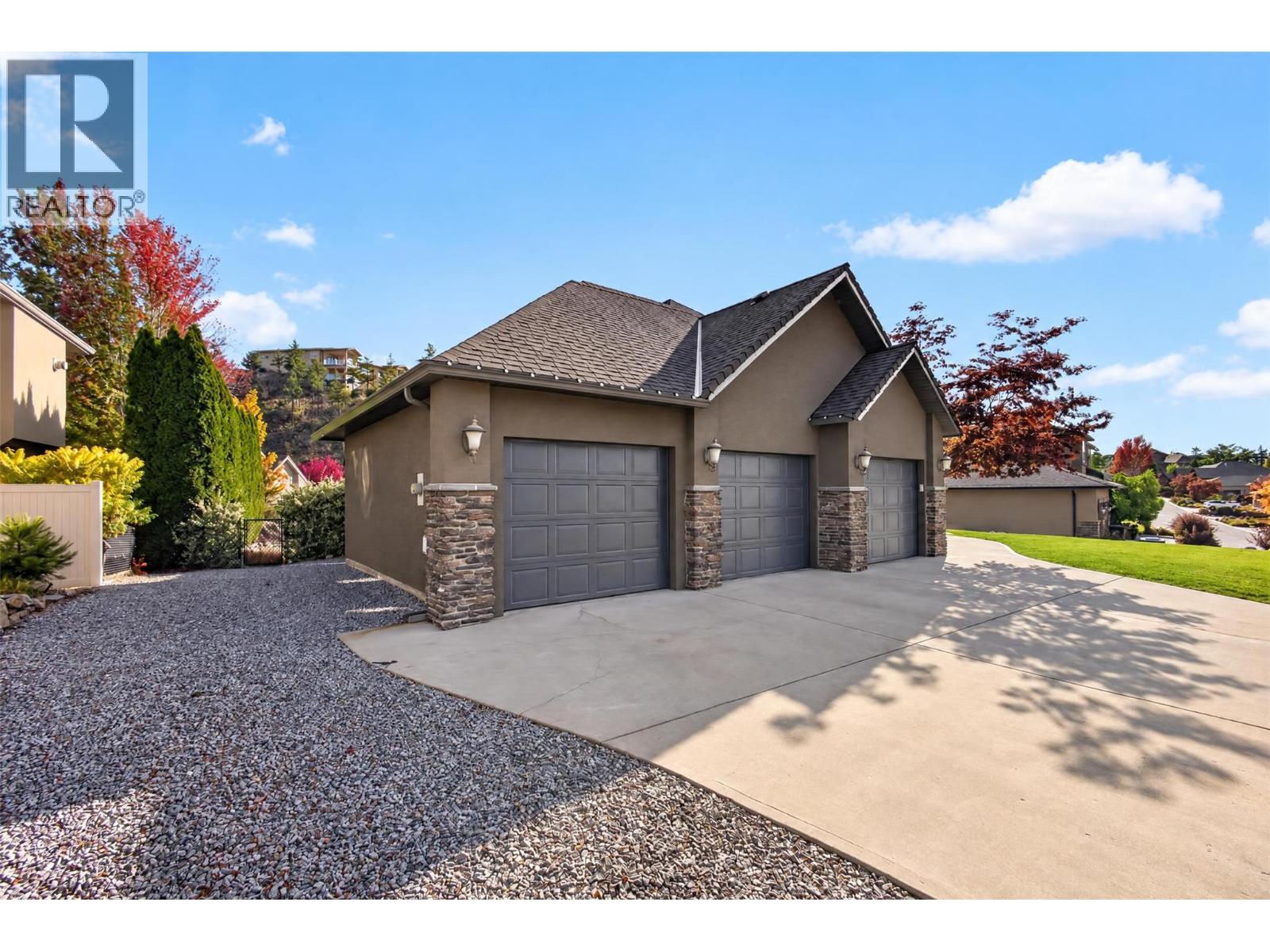  2512 Selkirk Drive, Kelowna