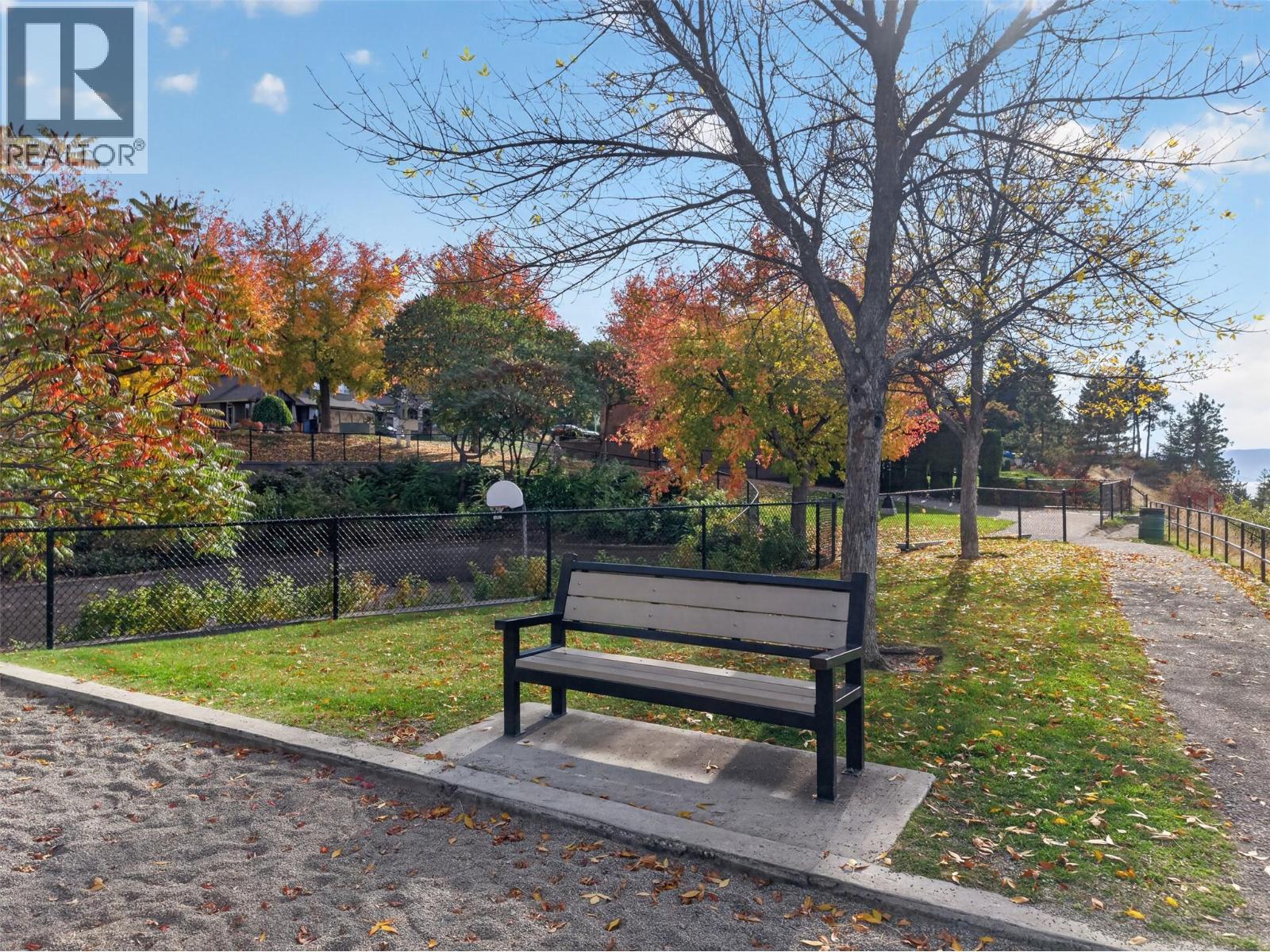 2512 Selkirk Drive - 53
