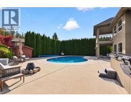2512 Selkirk Drive, Kelowna, BC V1V2V6 Photo 25