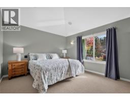 2512 Selkirk Drive, Kelowna, BC V1V2V6 Photo 26