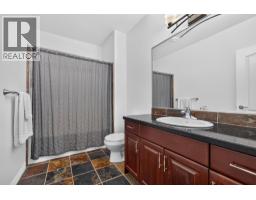2512 Selkirk Drive, Kelowna, BC V1V2V6 Photo 42