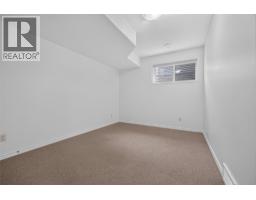 2512 Selkirk Drive, Kelowna, BC V1V2V6 Photo 43