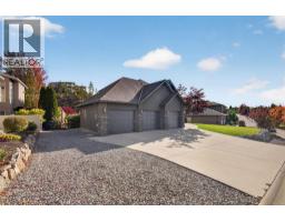 2512 Selkirk Drive, Kelowna, BC V1V2V6 Photo 46