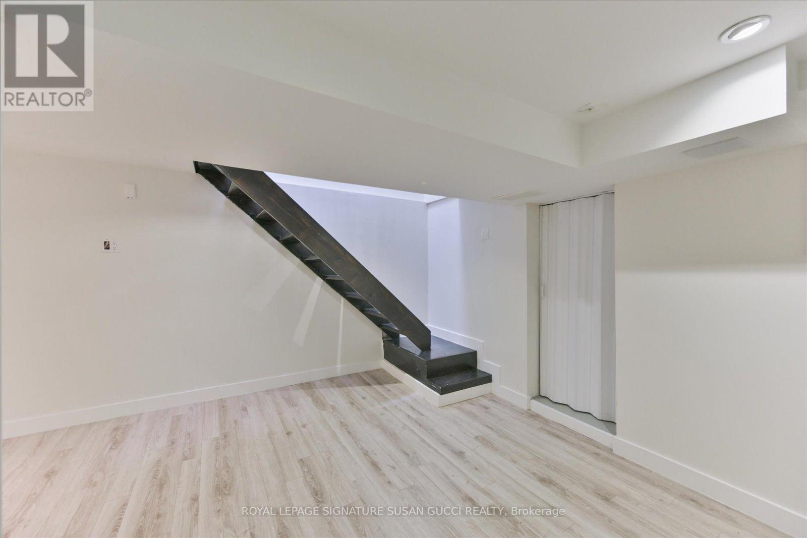 233 CEDARVALE AVENUE - 17