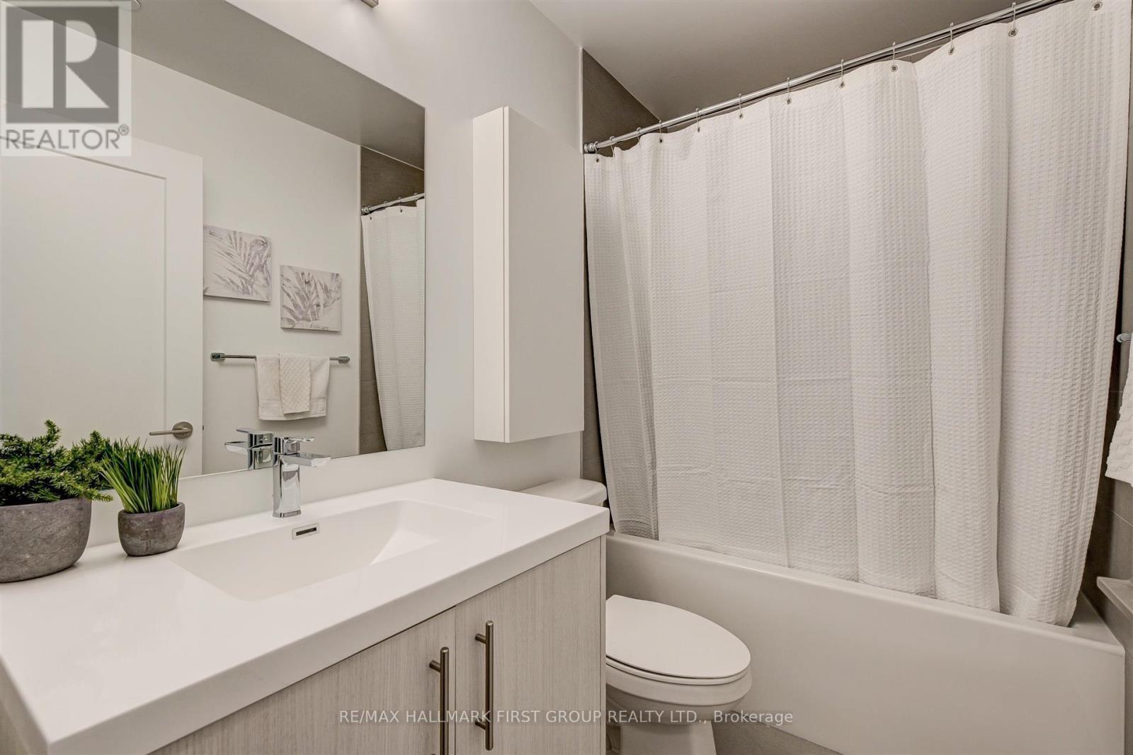1017- 286 Main Street, Toronto, ON photo 19