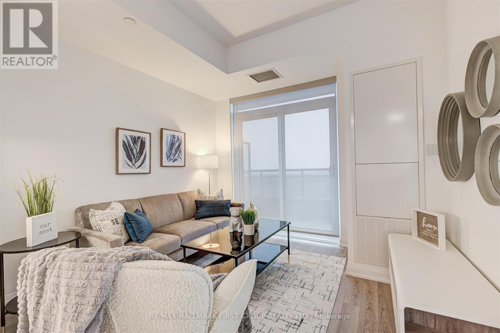 1017- 286 Main Street, Toronto, ON photo 9