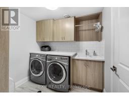 64 West Avenue, Toronto, ON M4M2L8 Photo 27