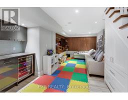 64 West Avenue, Toronto, ON M4M2L8 Photo 29