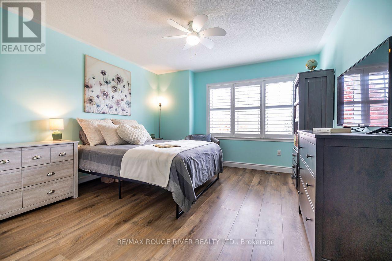 22 Steinway Drive — photo 22