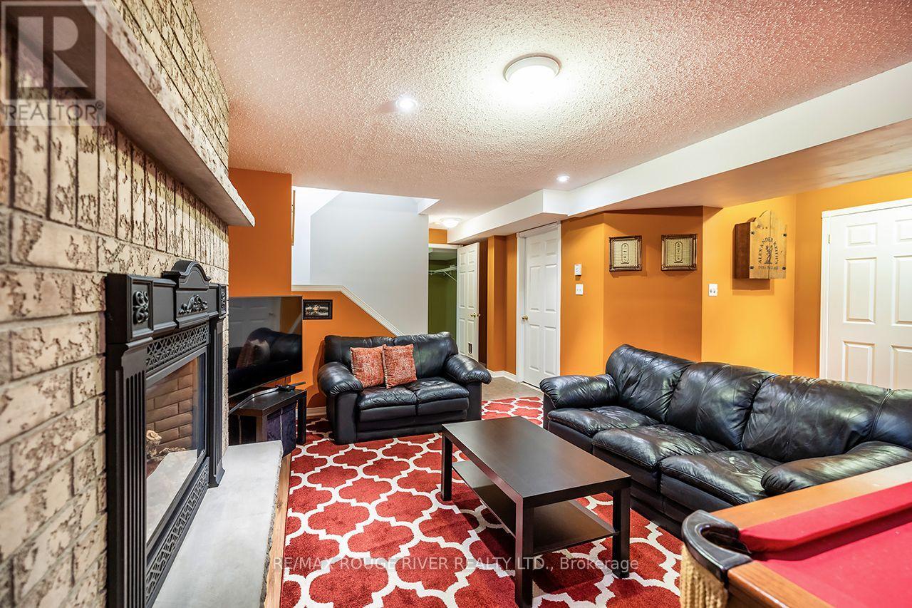 22 Steinway Drive — photo 29