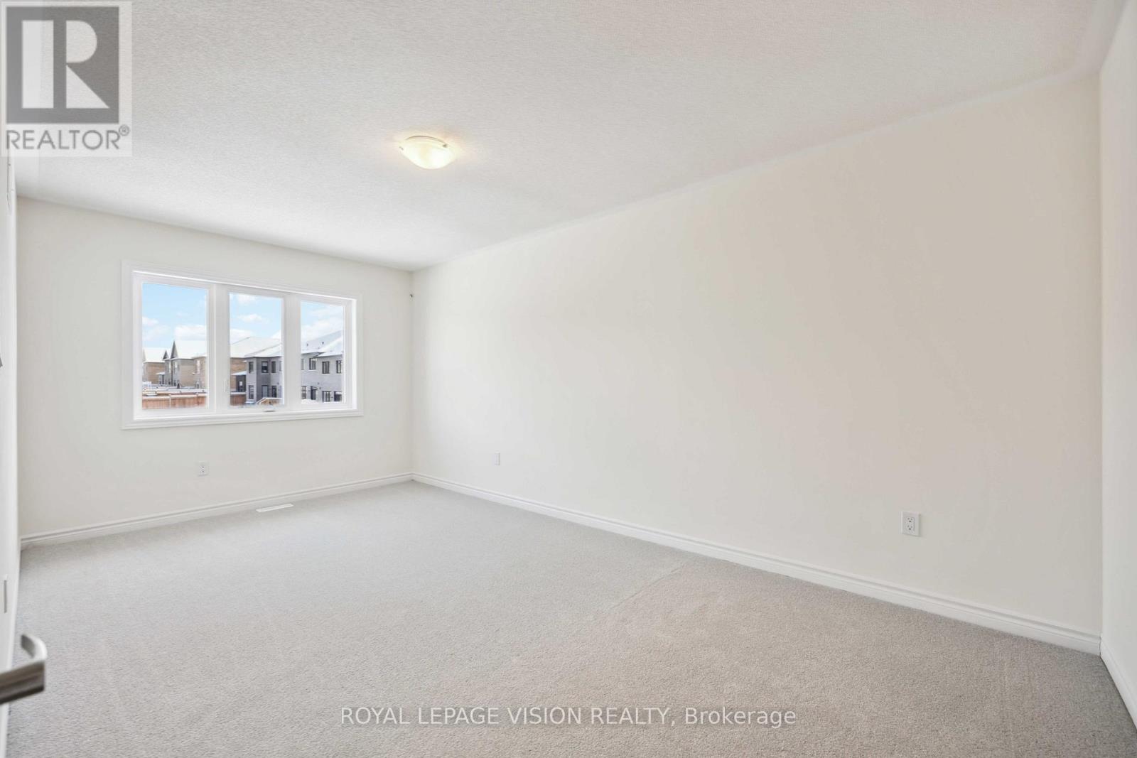 48 Mountainside Crescent, Whitby, ON photo 22