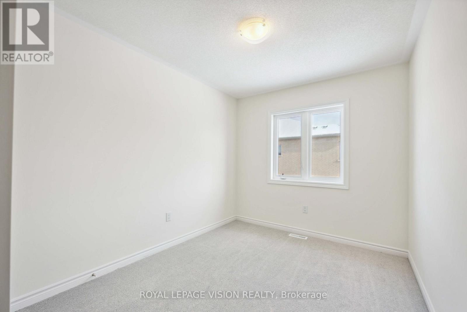 48 Mountainside Crescent, Whitby, ON photo 25