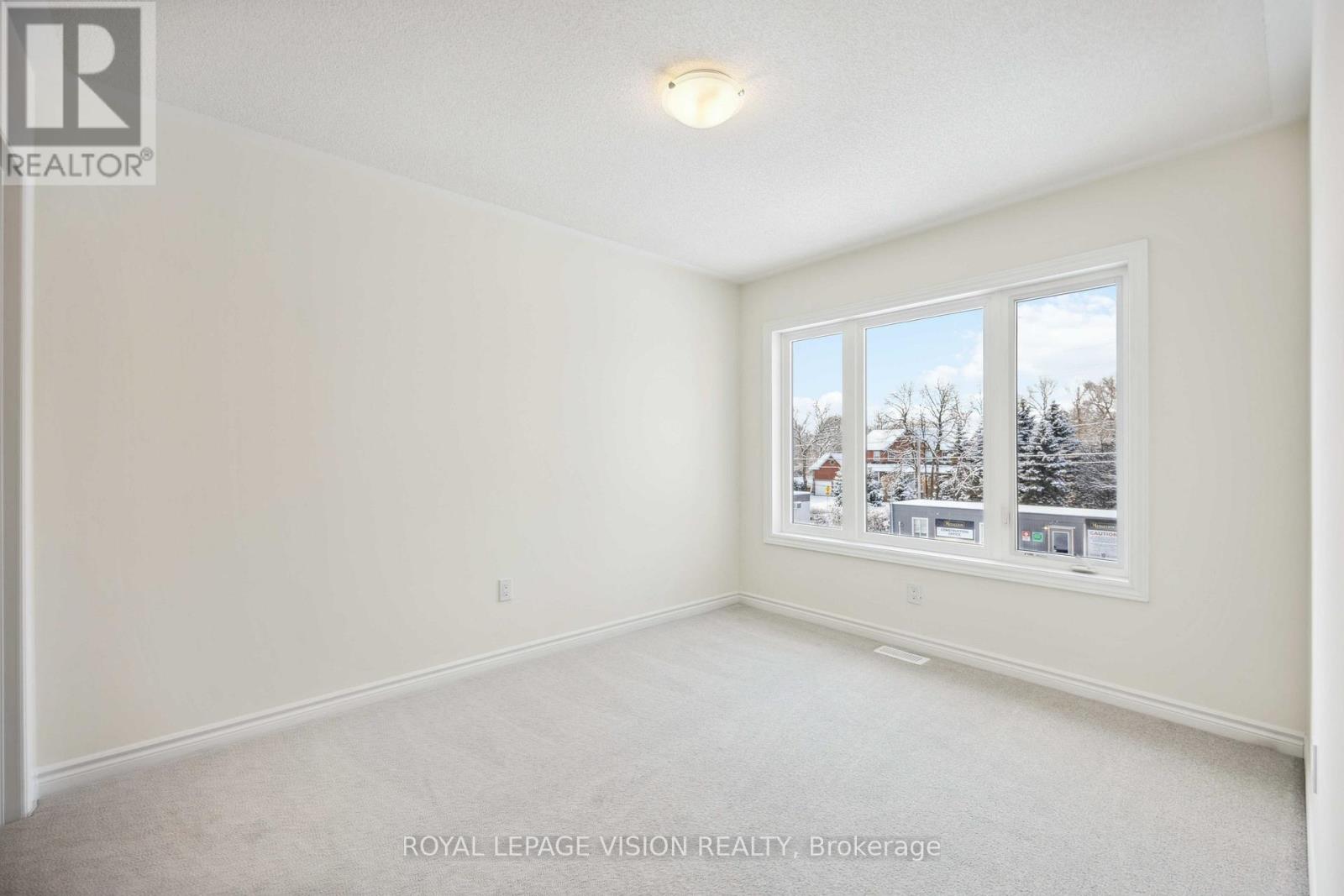 48 Mountainside Crescent, Whitby, ON photo 26