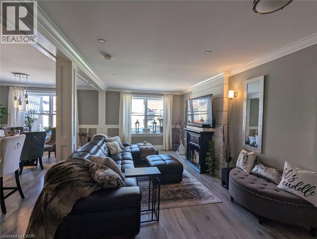 326 Ottawa Street — photo 13