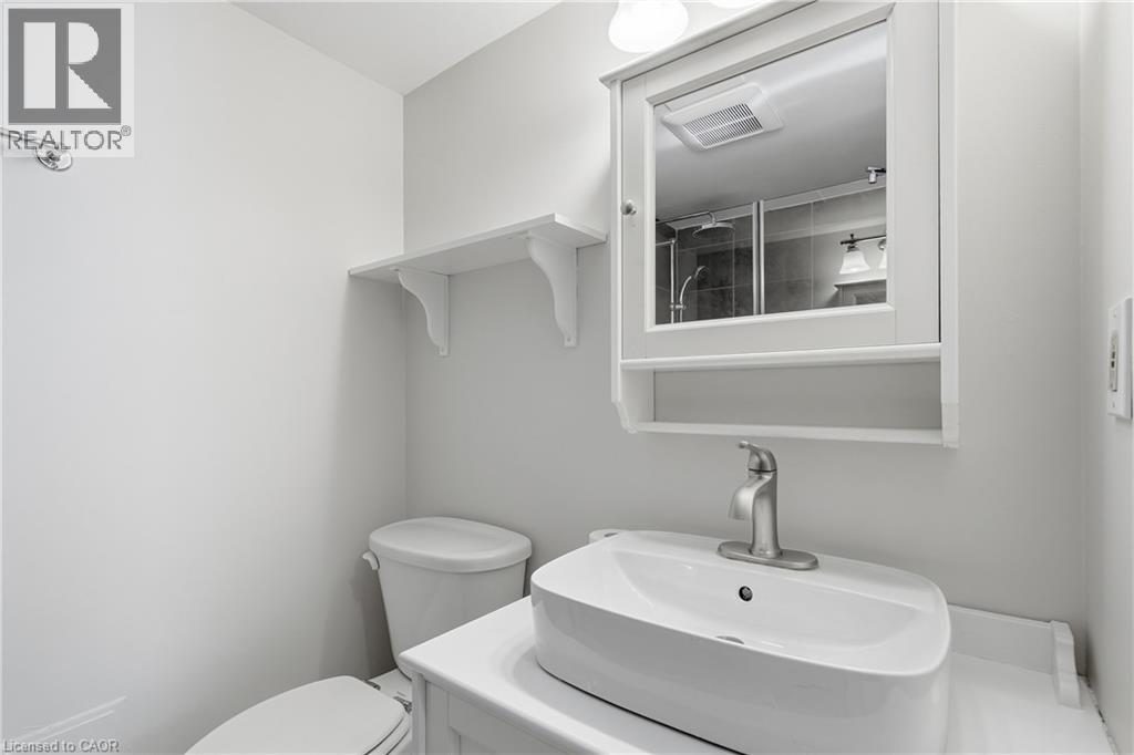 7 Gale Crescent — photo 21