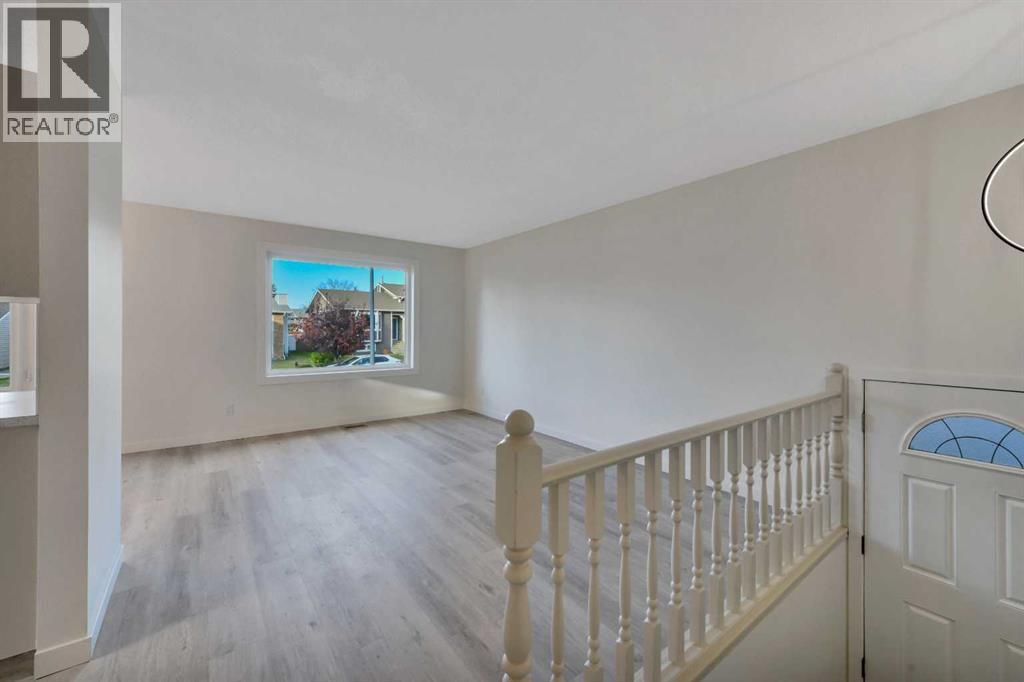 65 Roberts Crescent - 2