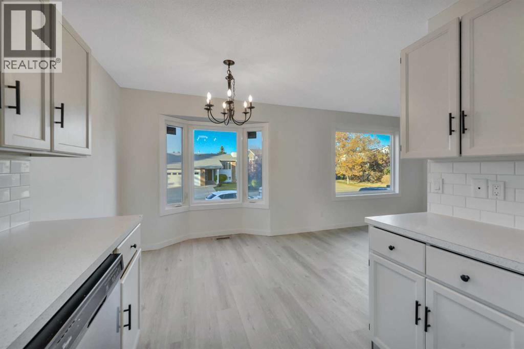 65 Roberts Crescent - 8
