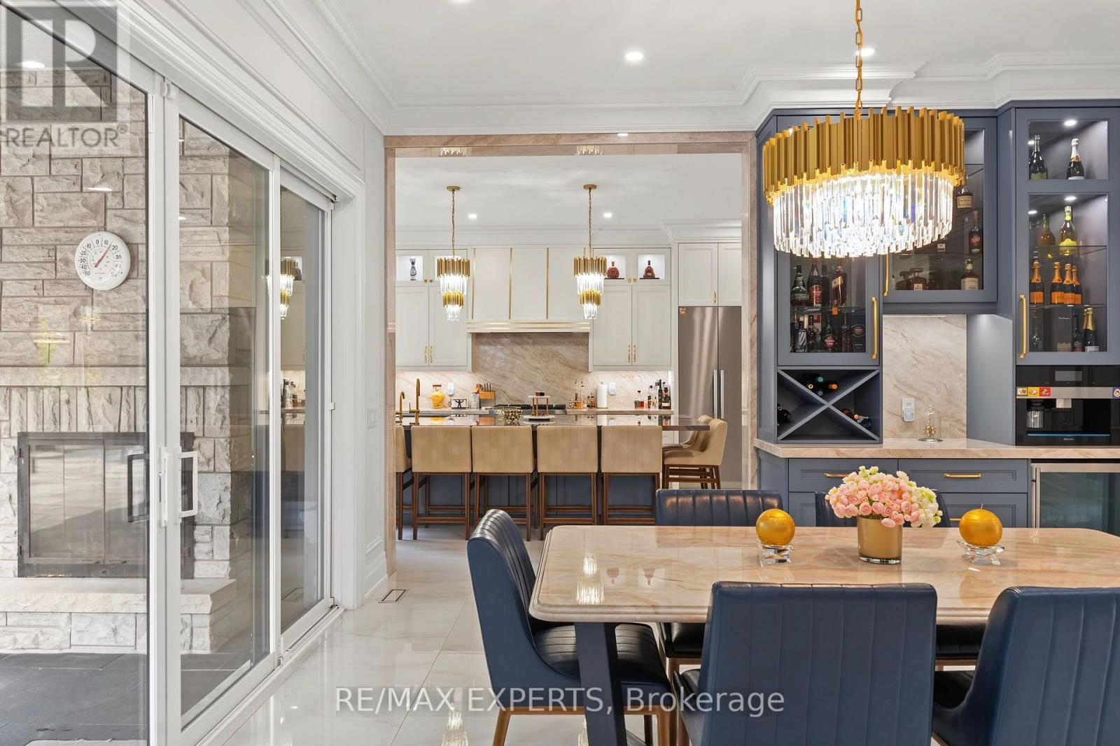 33 HIGHLAND CREEK COURT - 19
