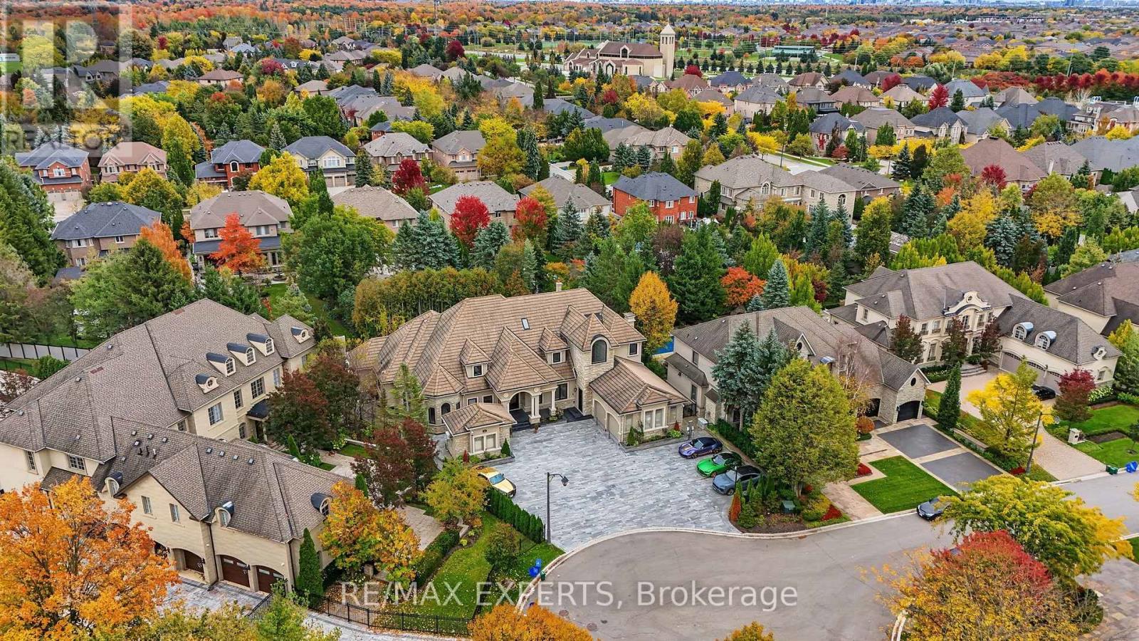 33 HIGHLAND CREEK COURT - 45