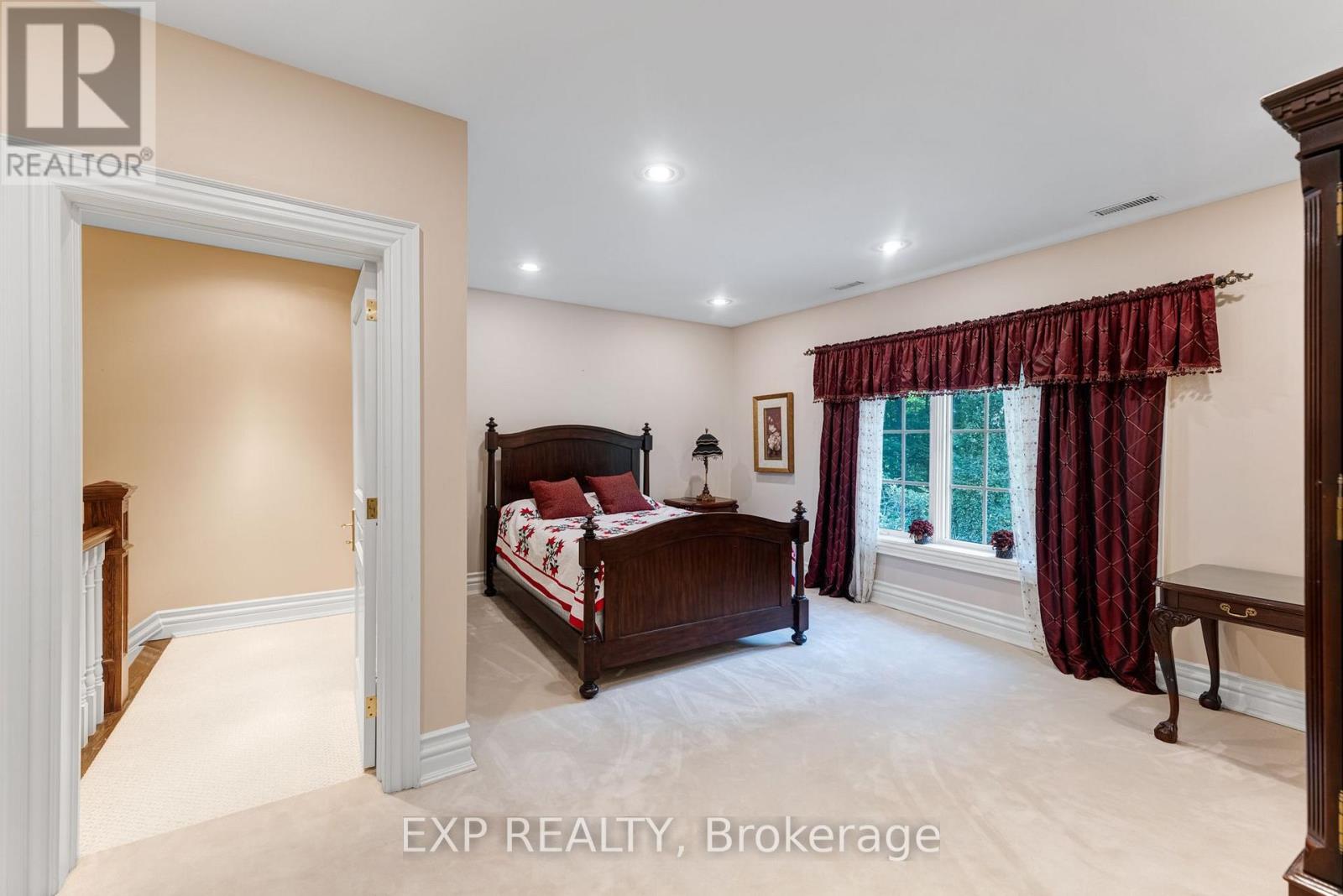 65 Offord Crescent, Aurora, ON photo 36